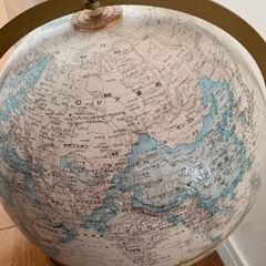 おしゃれな地球儀の画像