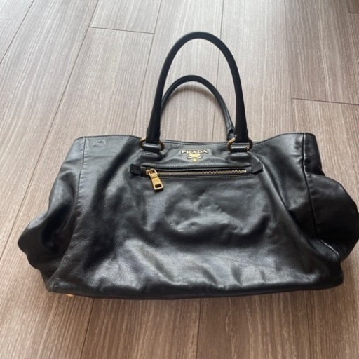 PRADAトートバッグ