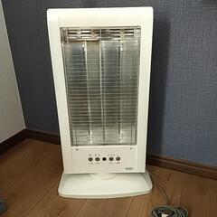 カーボンヒーター　電気ストーブの画像