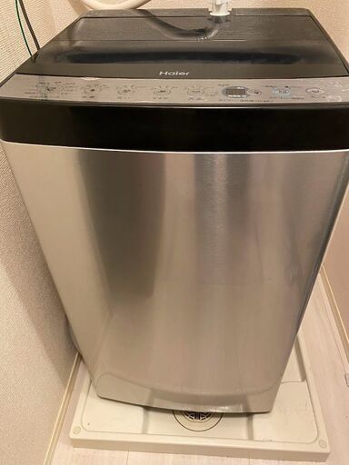 年式2022 ハイアール　全自動電気洗濯機　5.5 KG