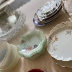 食器　ガラス皿　陶器の画像