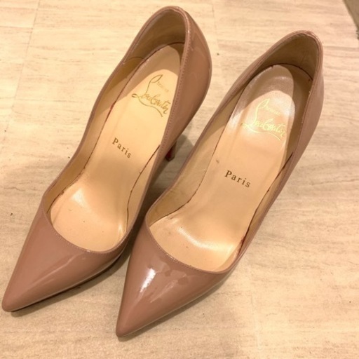 美品❗️クリスチャンルブタン　ベージュ　パンプス