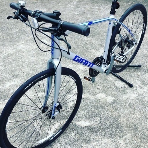 GIANT ジャイアント クロスバイク