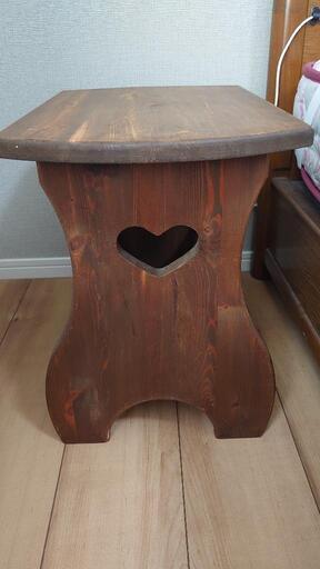 カントリー家具　サイドテーブル　ハート　♥