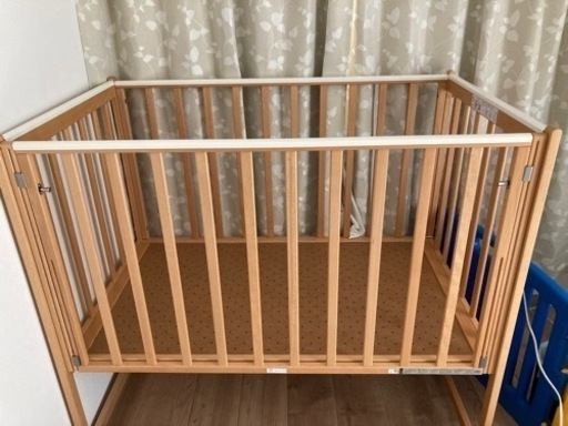ヤマサキ　ベビーベッド　ハイタイプ