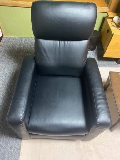 ふかふかのリクライニングソファー