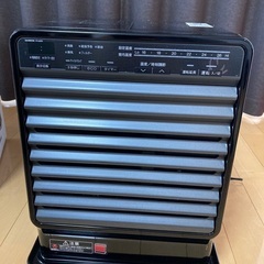 石油ストーブ、ストーブガード、ポリタンクのセット