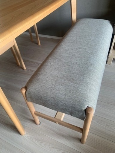 ダイニングテーブル セット <テーブル135cm、 椅子2台、ベンチ> 傷なし