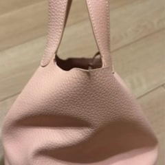 ピコタン型　ベビーピンク　本革バッグの画像