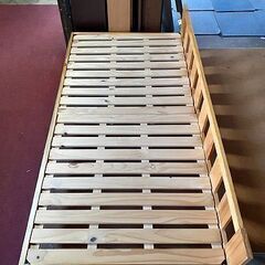 激安!!【パイン材 ローベッド フレーム シングルサイズ】床板の高さ15.5cm キャスター付き 木製 シングルベッドフレーム シングルベットフレーム 札幌 本郷通店の画像