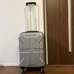 【取引先確定】スーツケース　機内持込可能の画像