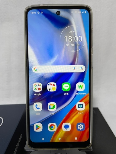 美品！未使用同様の大画面スマホ！モトローラ製 moto e32s 6.5インチ デュアルSIMモデル ミスティシルバー 64GB SIMフリー