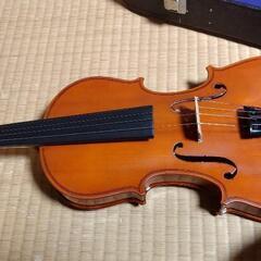 急ぎ　ヴァイオリン　鍵付きケース付き　美品の画像