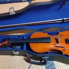 急ぎ　ヴァイオリン　鍵付きケース付き　美品