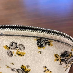 値下　コーチ　花柄ポーチの画像