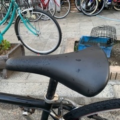 美品 クロスバイク 700x28c 6変速 配達可能 前後タイヤ 新品 サドル 新品