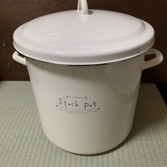 【値下&おまけ】ホーロー製　ライスストッカー&ホーロー鍋