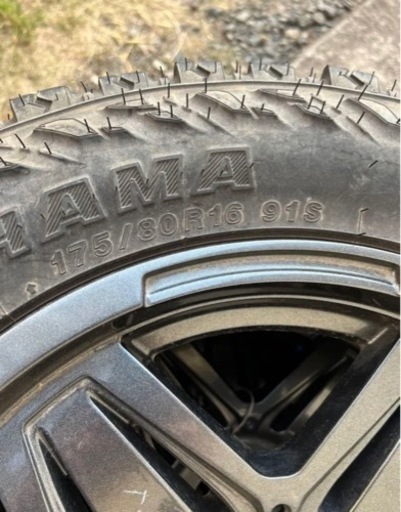 ヨコハマジオランダーmt ホイール付き　175/80R16