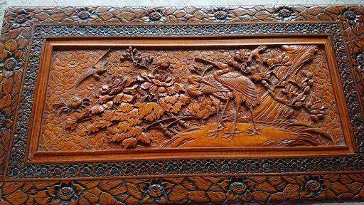 これが最安値です。３０年前の五面彫刻特大収納木箱を譲ります。（中国製）