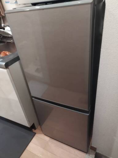 冷蔵庫　ファン式　使用歴1年　126L