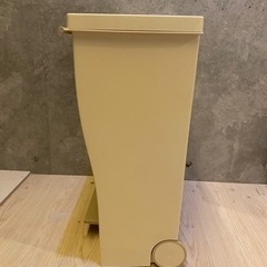 ゴミ箱 39L kcud クード ワイドペダルペールの画像
