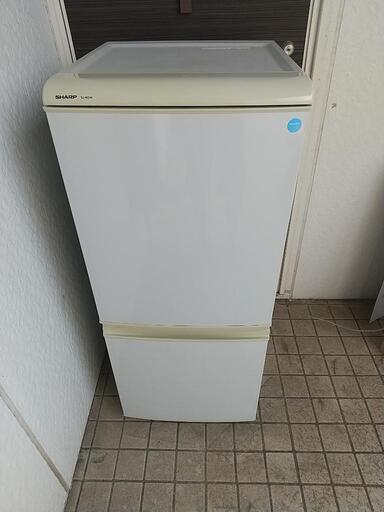 【値下】冷蔵庫 SHARP製 2ドア