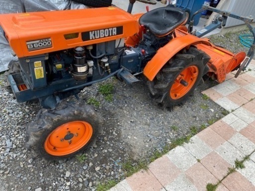 配送も可能！元祖ブルトラ　クボタ KUBOTA トラクター B6000 4WD! 整備メンテ済み 出力11馬力 小型軽量