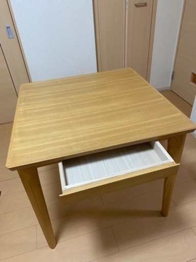 ニトリ　ダイニングテーブル　2人用(お相手決まりました)