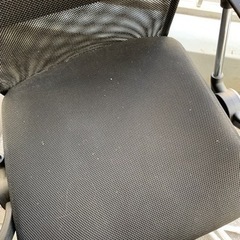 中古　オフィスチェア　デスクチェア　高さ調整可　キャスター付きの画像