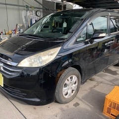 ブラックの方も分割OK  自社ローンの車屋　ホンダステップワゴン...