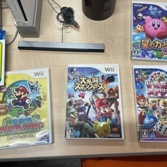 wii本体　コントローラー5本　ヌンチャク4本　wiiソフト8本...
