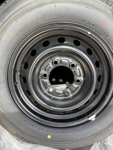 ハイエース純正タイヤホイール　新車外し　ブリヂストン　エコピア　２２年製造　4本セットキャップ付き