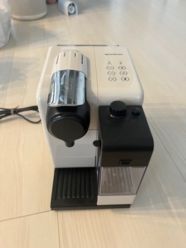 ネスプレッソ コーヒーメーカー ラティシマ・タッチ ホワイト F511WH