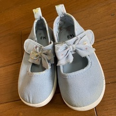 お出掛け靴の画像