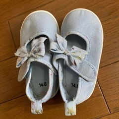 お出掛け靴の画像