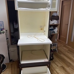 スリム 食器棚の画像