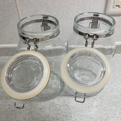 【お受け渡し決まりました】密封びん　２個の画像