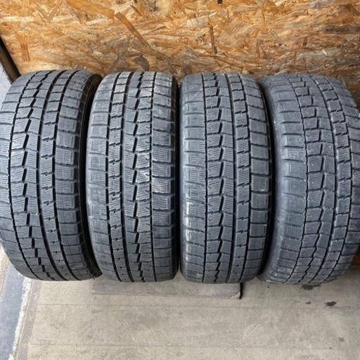 バリ山　DUNLOP ダンロップ　WM01 215/45R17 スタッドレス　タイヤ　2018年製　17インチ