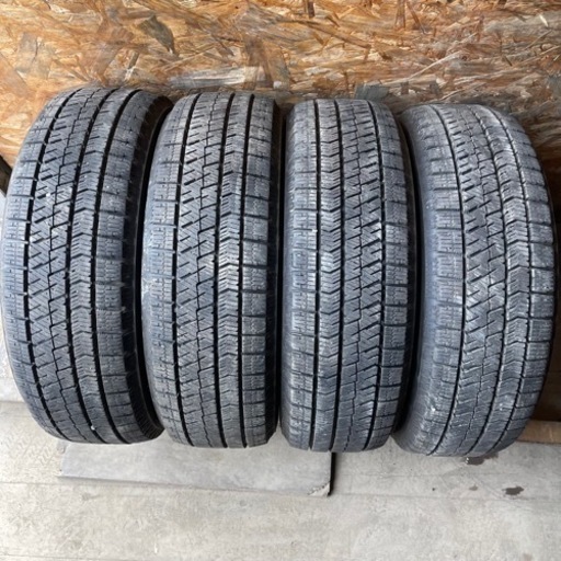 超極上タイヤ　BRIDGESTONE ブリヂストン　ブリジストン　VRX2 165/55R15 スタッドレス　タイヤ　2021年製　15インチ