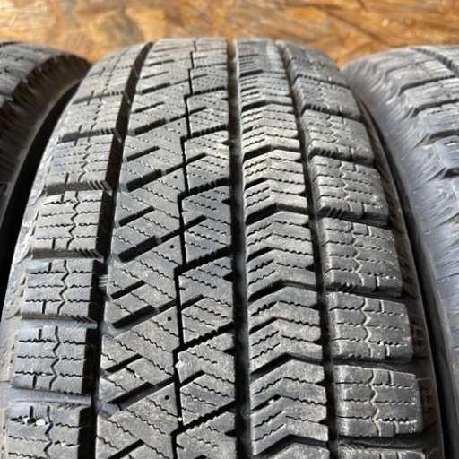超極上タイヤ　BRIDGESTONE ブリヂストン　ブリジストン　VRX2 165/55R15 スタッドレス　タイヤ　2021年製　1