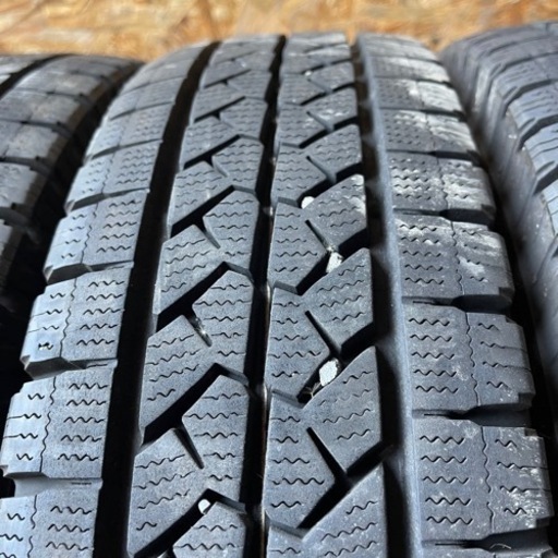 バリ山　BRIDGESTONE ブリヂストン　ブリジストン　VL1 165R14 LT 6PR スタッドレス　タイヤ　2021年製　1