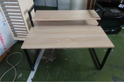お取引き中です！ロータイプのパソコンデスク　中古