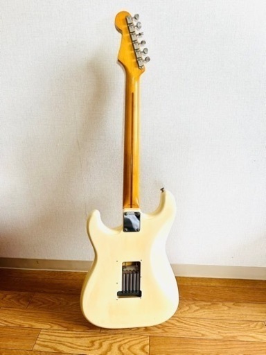 Fender Japan std-57 ストラトキャスター　Eシリアル