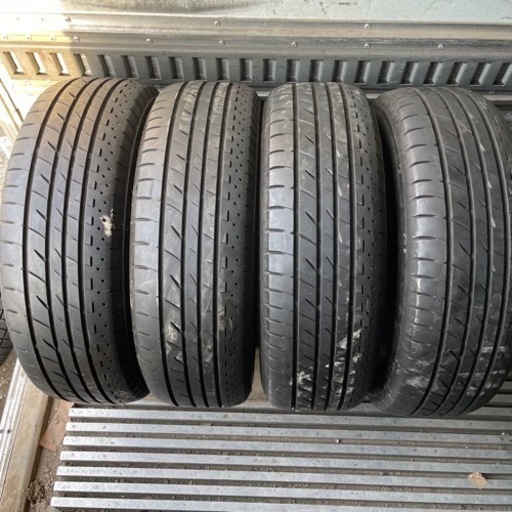 バリ山　BRIDGESTONE ブリジストン　ブリヂストン　Playz PX-RV 215/65R16 夏タイヤ　2016年製　16インチ