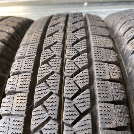極上タイヤ　BRIDGESTONE ブリヂストン　ブリジストン　VL1 145R12 LT 8PR スタッドレス　タイヤ　2021年製