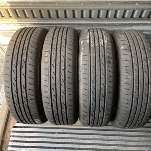 バリ山　BRIDGESTONE ブリヂストン　ブリジストン　NEXTRY 185/65R15 夏タイヤ　2019年製　15インチ