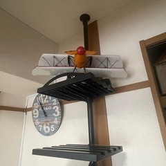 突っ張りポール式　可動棚×２セットの画像