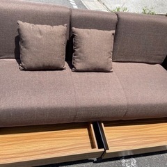 美品　ベッドにもなる引き出し付き三人掛けソファー　ブラウン　オットマン付きの画像