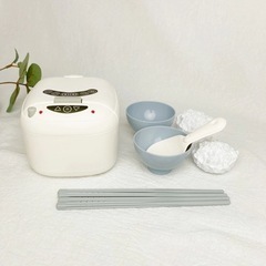 【未開封品】おままごとの炊飯器8点と、ティーセット17点です。