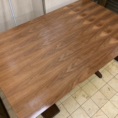 ニトリ　伸縮ダイニングテーブル　2〜4人用の画像